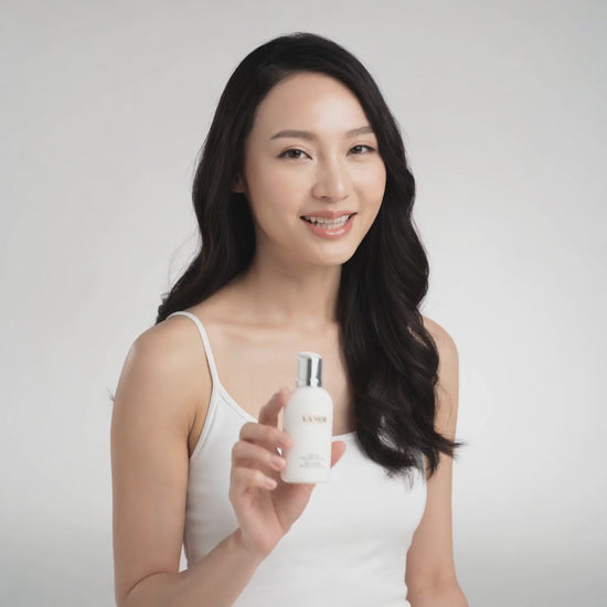 New La mer UV Defense Fluid Featherlight SPF fluid absorbs quickly to defend against broad spectrum UV rays, while repairing visible signs of sun aging for a healthier, more youthful look