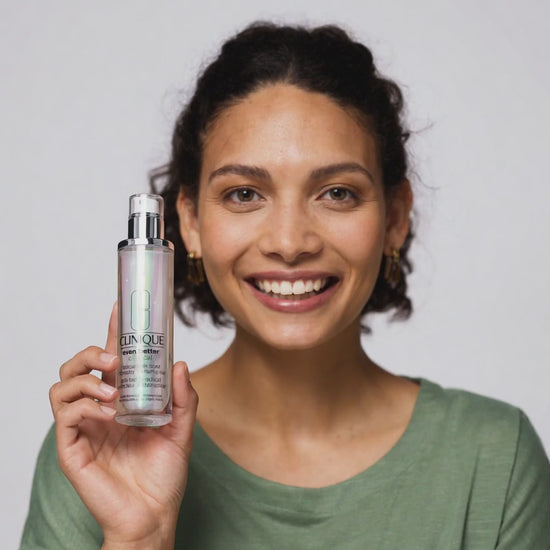 review This Clinique dark spot serum also provides superb results. First and foremost, it targets any dark spots on the skin, including sun spots, age