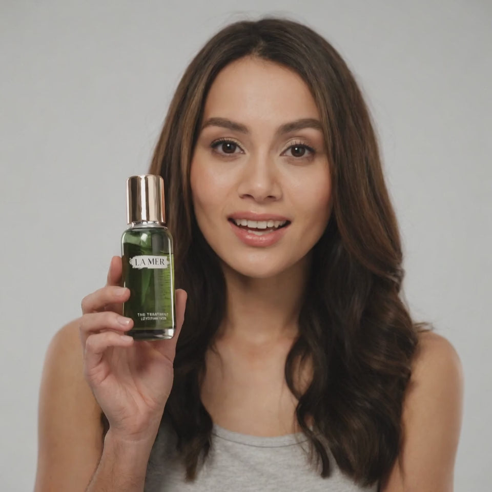 review la mer the treatment lotion I find the treatment lotion soothing, not irritating at all. Love the smell, texture, and packaging. It’s very enjoyable to use